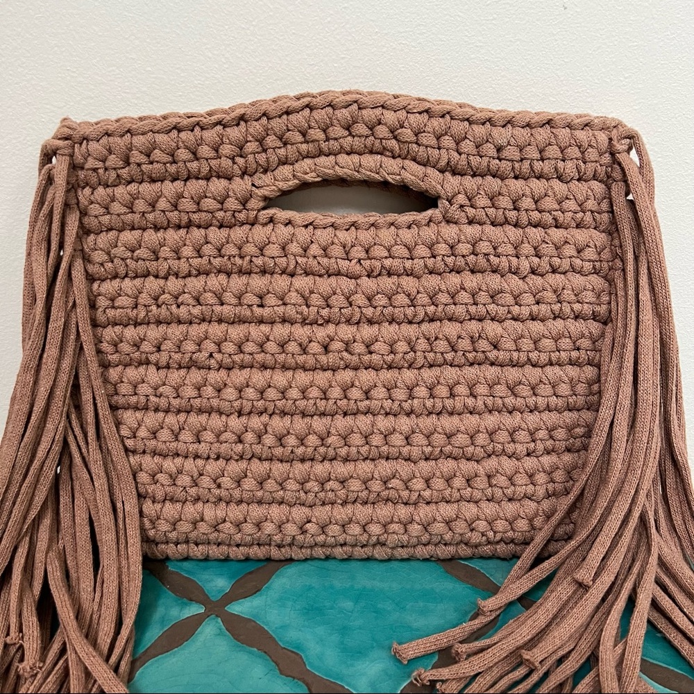 Binge Knitted Clutch - Frida - Picture 4 of 10